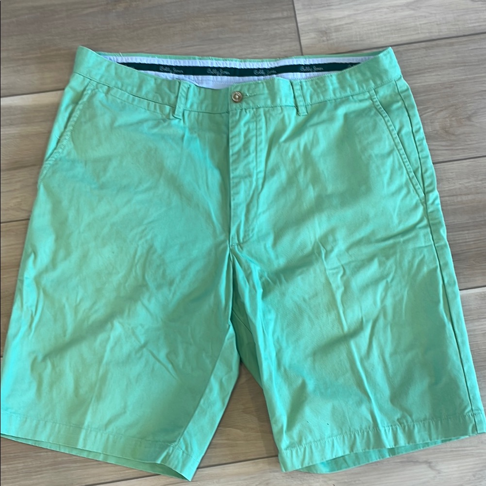 Bobby Jones Size 36 Men's Green Shorts